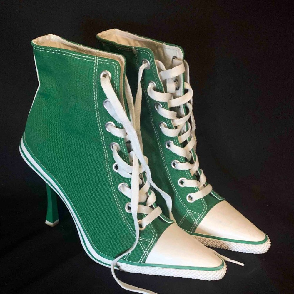 Anne Michelle Women's Emerald Green Sneaker Heels Size 7 Preowned